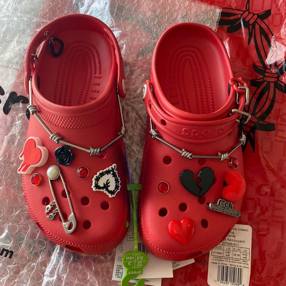 Karol G crocs